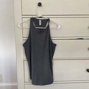 Medium workout tank!